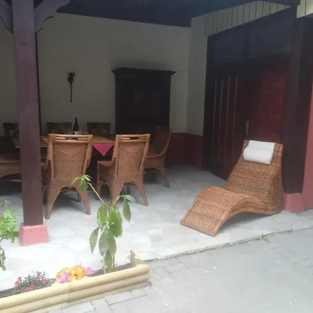 Safari Hotel
